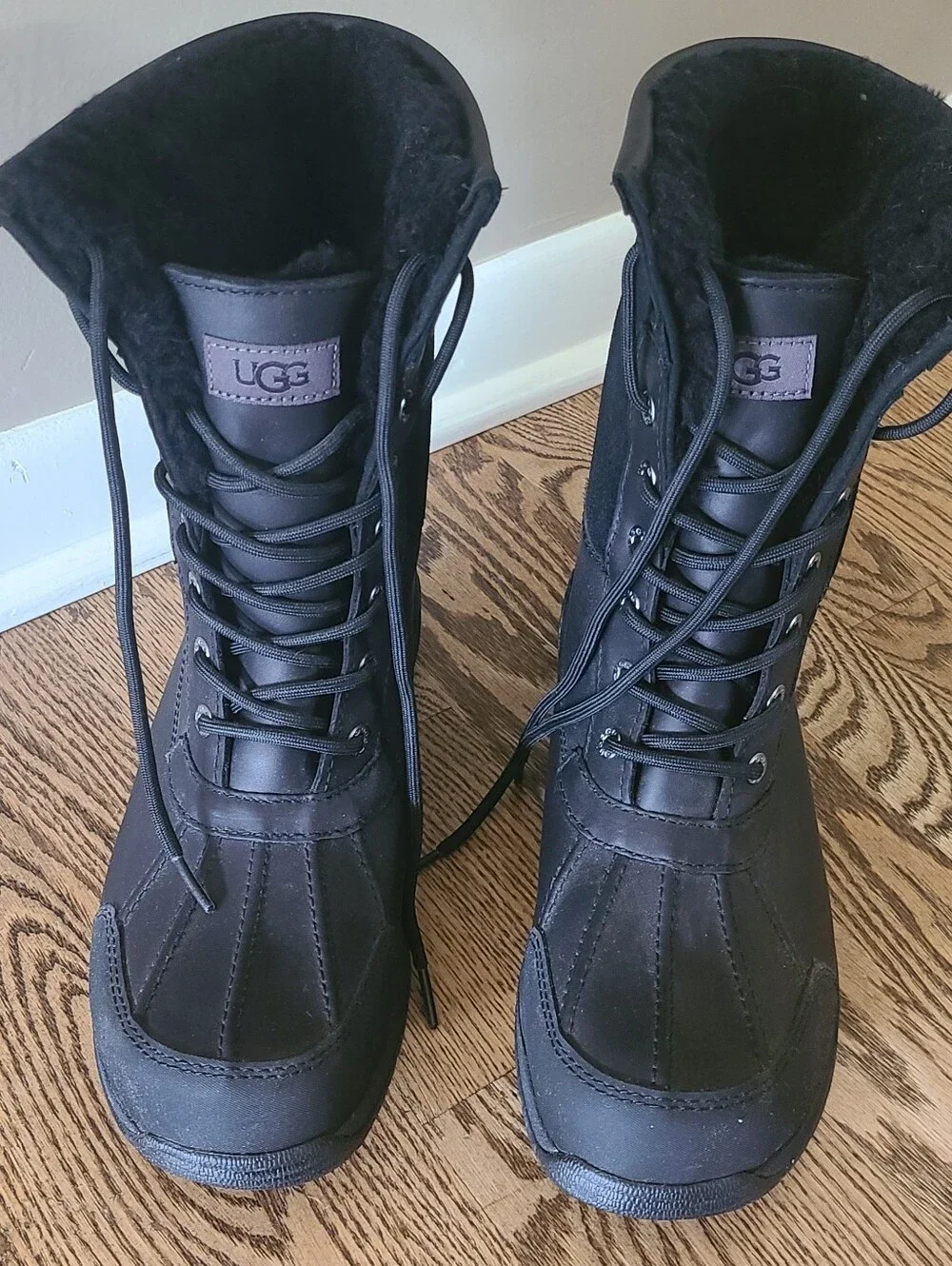UGG Men's Butte Boots NEW Size 9.5